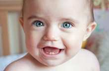 چرا دندان کودکان زیر 2 سال می افتد