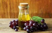 فواید و خواص روغن هسته انگور برای پوست و مو