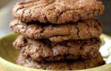 آموزش تهیه کلوچه شکلاتی رژیمی