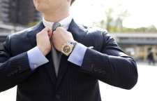 نحوه ست کردن ساعت مچی مردانه با کت و شلوار