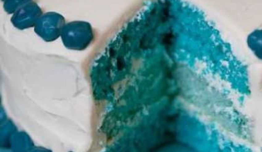 آموزش تهیه کیک وانیلی سه لایه آبی کیکی زیبا و خوشمزه