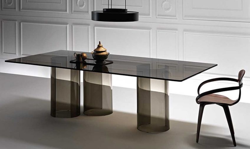 میز و صندلی اداری با طراحی مدرن از برند فیما