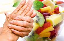 نوشیدنی های مناسب برای درمان التهاب مفاصل