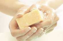 چطور صابون به تمیز شدن بدن کمک می کند