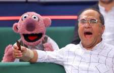 رامبد جوان در اینستاگرام خود پایان برنامه خندوانه را اعلام کرد