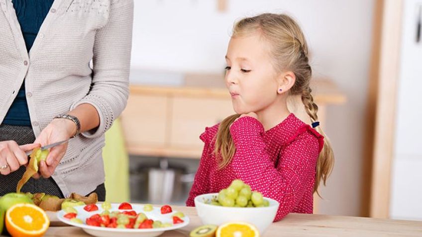 زمان مصرف انواع میوه برای کودکان بهتر است چه موقع باشد