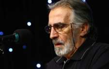 مراسم تشییع مادر فریدون شهبازیان برگزار می شود