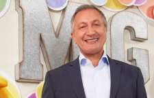 بیوگرافی اسحاق لاریان میلیاردر ایرانی و طراح عروسک برتز