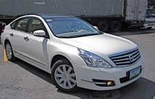 بررسی و مشخصات نیسان تیانا