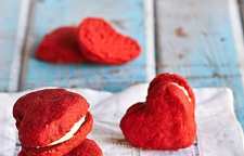 آموزش تهیه شیرینی قلبی کرمدار ردولوت یا شیرینی مخملی قرمز مناسب ولنتاین