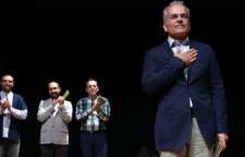 ارکستر آرکو به رهبری ابراهیم لطفی روی صحنه رفت