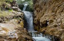 آبشار بنگان بافت از زیباترین آبشارهای کرمان