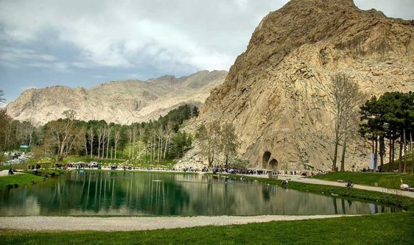 پارک جنگلی طاقبستان پر جاذبه ترین منطقه کرمانشاه