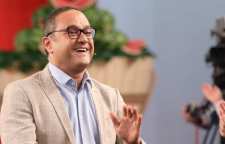 واکنش جالب رامبد جوان مجری خندوانه به خبر دختر دار شدنش