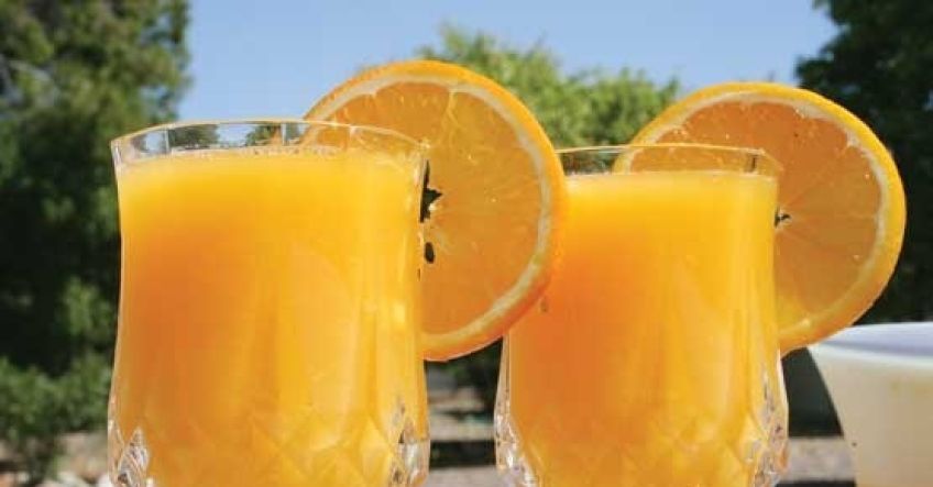 طرز تهیه شربت پرتقال خانگی یکی از نوشیدنی های خوش طعم برای بهار و تابستان