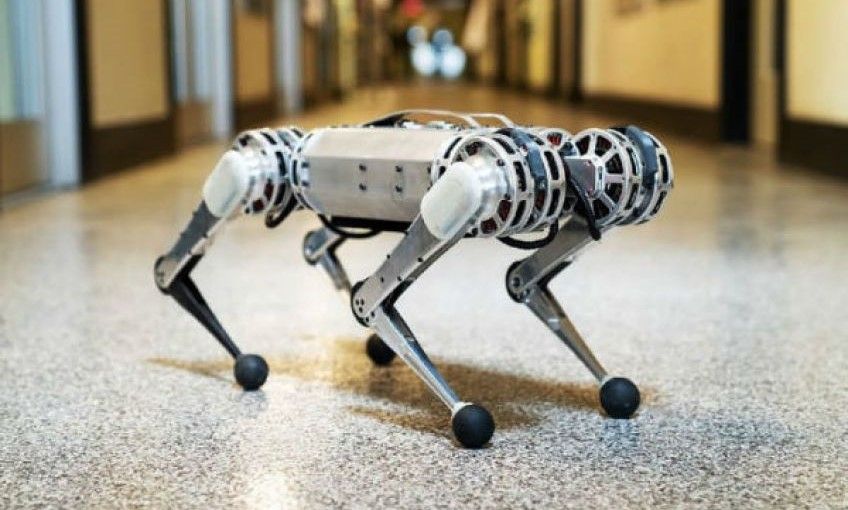 ربات مینی چیتا MIT پشتک وارو می زند