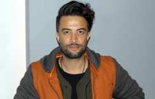 بنیامین بهادری خواننده موسیقی پاپ کشور عزادار پدرش شد