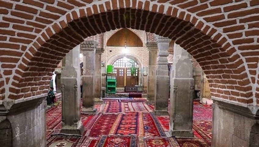 مسجد سنگی ترک آذربایجان شرقی باستان شناسان را متحیر کرده است