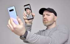 سیستم تشخیص چهره گلکسی اس 10 با عکس شما فریب می خورد