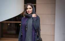 عکس زیبای پریناز ایزدیار بازیگر ایرانی سر سفره هفت سین