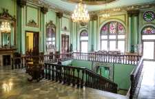 خانه تاریخی تیمورتاش در تهران موزه سلاح و ابزارات جنگی