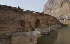 پل خسرو بیستون از پل های ساسانی در کرمانشاه