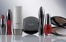 12 نکته نگهداری لوازم آرایشی و بهداشتی در خانه