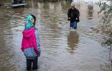 چگونه با کودکان سیل زده رفتار کنیم