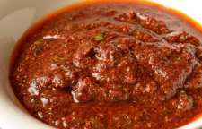 طرز تهیه چاشنی ویندالو چاشنی تند و تیز هندی طعم دهنده بسیار خوبی برای انواع خورشت و خوراک