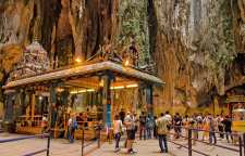 غار باتو کوالالامپور مالزی از معروفترین معابد دین هندو