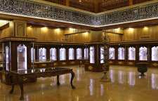 موزه بارگاه شاهچراغ در شیراز