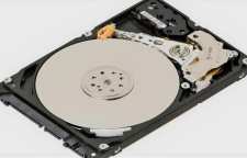 فروش هارد درایو کامپیوترهای شخصی در سال جاری نصف می شود