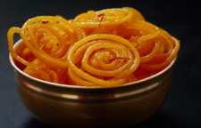 آموزش تهیه زولبیا مخصوص سفره ی افطار ماه رمضان