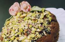 طرز پخت کیک خرما و پسته کیک خوش طعم و مغذی