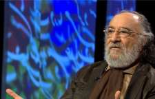 انتقاد تند داریوش ارجمند از لباس های نامناسب مجریان تلویزیون