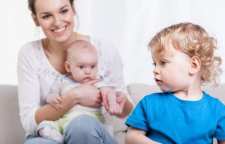 چگونه حسادت فرزند بزرگتر را نسبت به فرزند کوچکتر را کنترل کرد