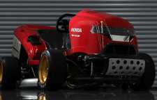 ماشین چمن زن هوندا رکورد جدیدی در گینس ثبت کرد