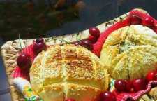 روش تهیه نان سارکو نوعی نان مغزدار خوش عطر و خوشمزه