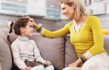 آموزش مسائل جنسی به کودکان ضروری است