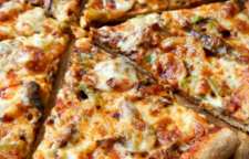 نحوه درست کردن پیتزای قارچ و گوشت