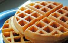 طرز تهیه وافل یک شیرینی خوشمزه و شیک