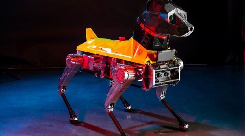ربات استرو محصول ترکیب طراحی بوستون داینامیکس با هوش مصنوعی