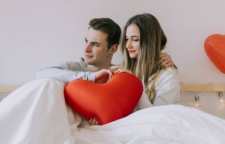 زوج های خوشبخت چگونه با یکدیگر رفتار می کنند