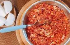 روش تهیه املت با رب و گوجه