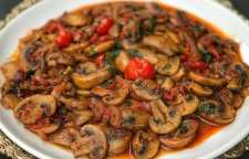 طرز تهیه خوراک قارچ و سبزیجات بدون گوشت