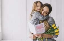 اشعار بسیار زیبا و احساسی برای روز مادر