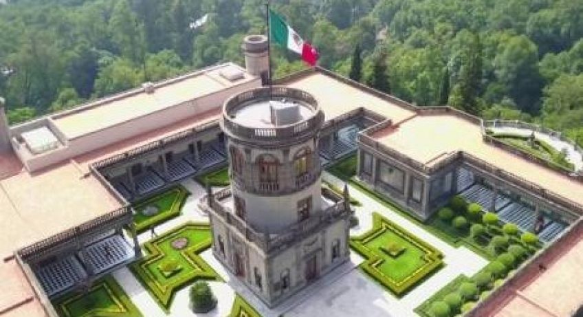 قلعه چپولتپک از بناهای تاریخی مکزیکو سیتی پایتخت کشور مکزیک