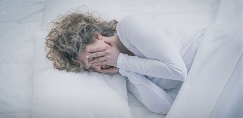 دلایل زیاد خوابیدن چیست و راه درمان آن چگونه است