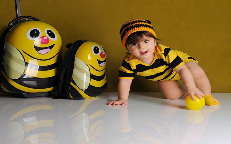 تاثیر استفاده از رنگ زرد در پوشش کودکان