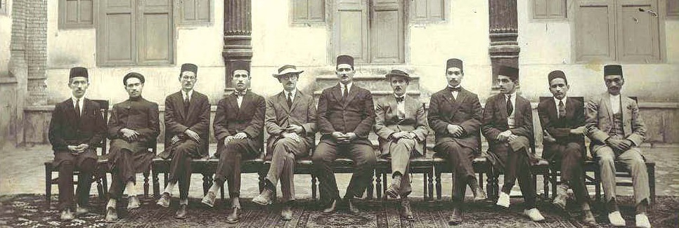 دارالفنون اولین مدرسه در ایران به ابتکار امیرکبیر زمان ناصر الدین شاه